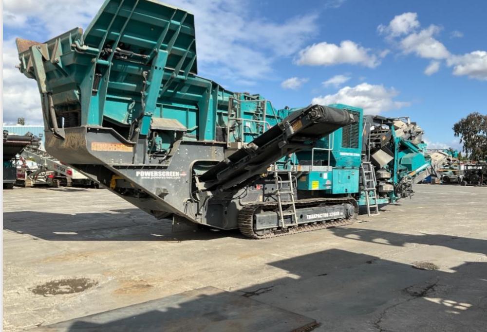 2018 POWERSCREEN TRAKPACTOR 320SR