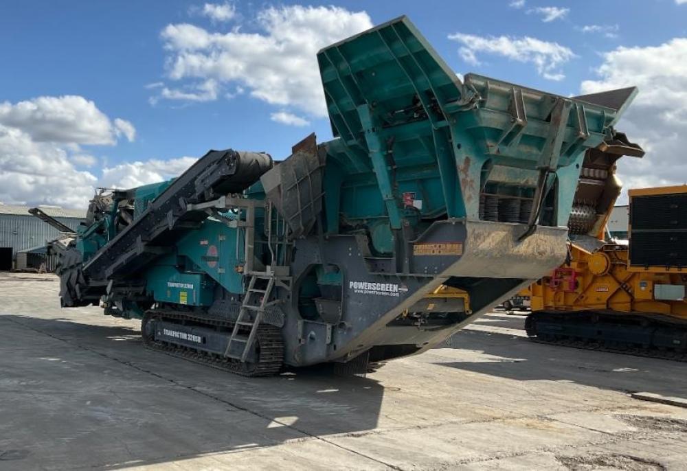 2018 POWERSCREEN TRAKPACTOR 320SR